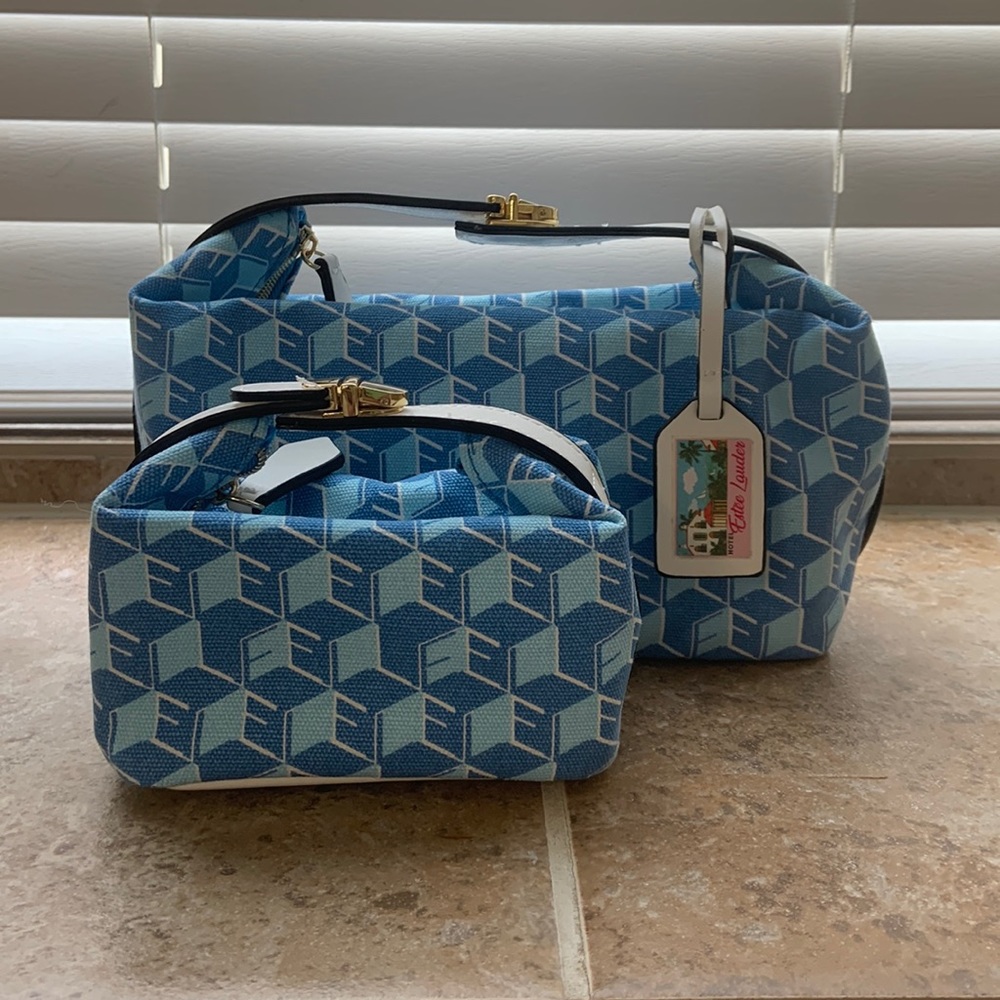 Estée Lauder bags